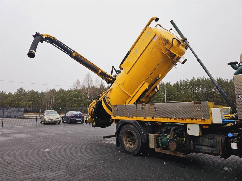 Ассенизатор Volvo FULLER TANKERS 2008 WUKO for collecting liquid was: фото 28 Ассенизатор Volvo FULLER TANKERS 2008 WUKO for collecting liquid was: фото 28