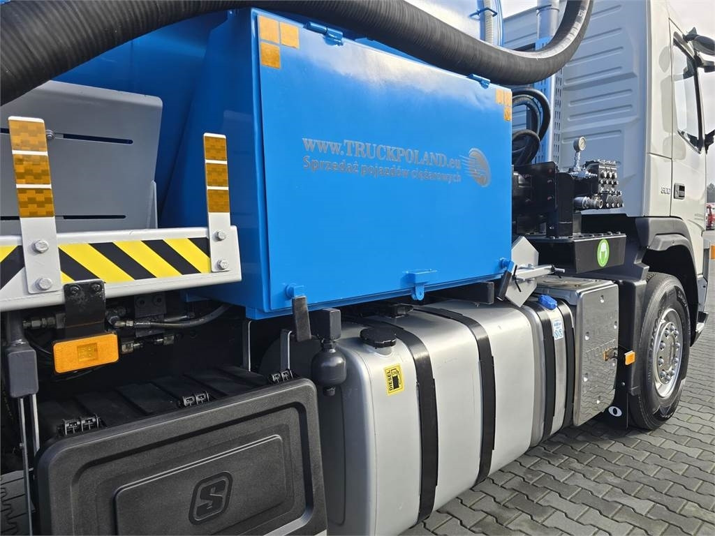 Volvo JOSKIN WUKO FOR CLEANING COMBI - Ассенизатор: фото 4 Volvo JOSKIN WUKO FOR CLEANING COMBI - Ассенизатор: фото 4