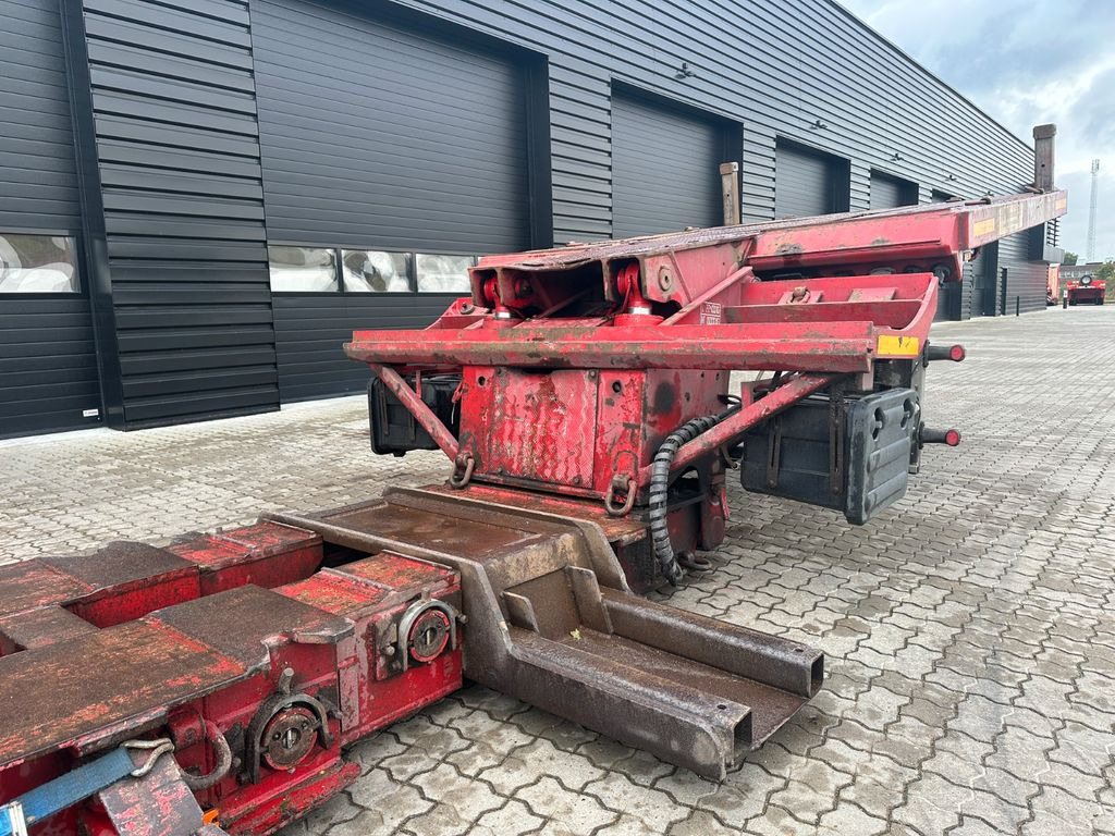 Faymonville 2 achs. tiefbett / 2 x ausziehbar / baggerbett Faymonville 2 achs. tiefbett / 2 x ausziehbar / baggerbett - Низкорамный полуприцеп: фото 5 Faymonville 2 achs. tiefbett / 2 x ausziehbar / baggerbett Faymonville 2 achs. tiefbett / 2 x ausziehbar / baggerbett - Низкорамный полуприцеп: фото 5