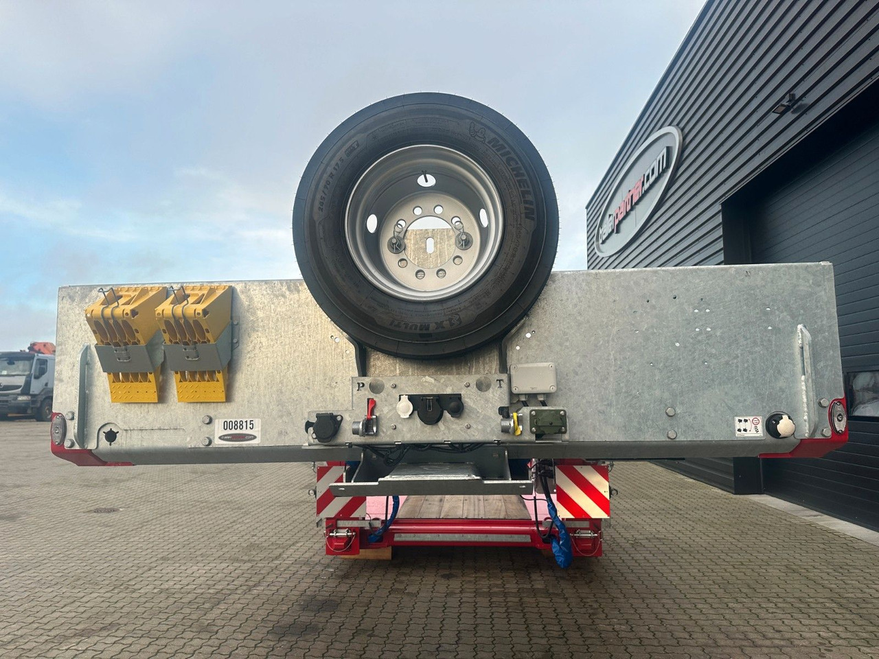 Faymonville MAX510 2 cahs tiefbett / ausziehbar - Низкорамный полуприцеп: фото 4 Faymonville MAX510 2 cahs tiefbett / ausziehbar - Низкорамный полуприцеп: фото 4