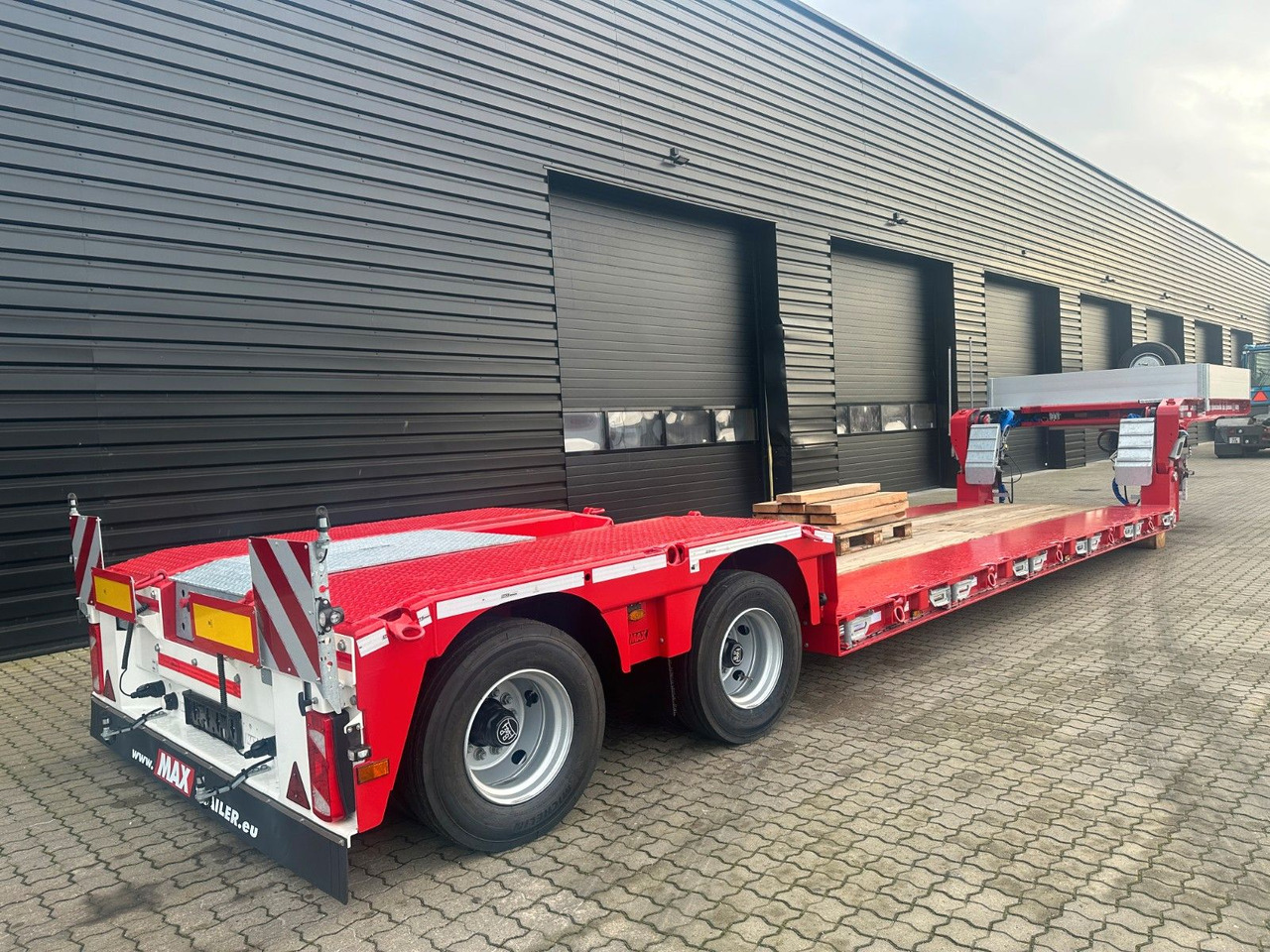 Faymonville MAX510 2 cahs tiefbett / ausziehbar - Низкорамный полуприцеп: фото 2 Faymonville MAX510 2 cahs tiefbett / ausziehbar - Низкорамный полуприцеп: фото 2
