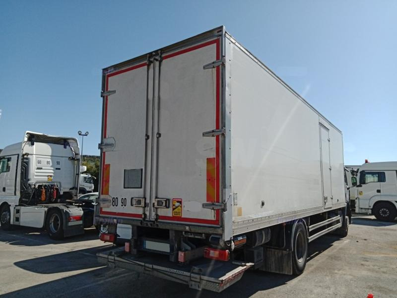 Renault D-Series 19 Wide 320 - Грузовик с закрытым кузовом: фото 2 Renault D-Series 19 Wide 320 - Грузовик с закрытым кузовом: фото 2