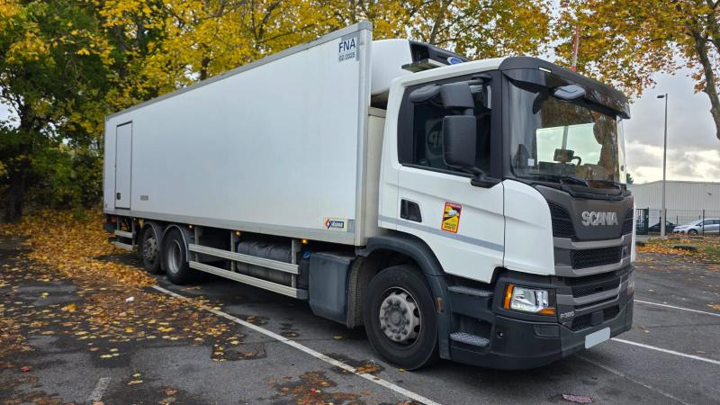 Scania P 320 - Рефрижератор: фото 1 Scania P 320 - Рефрижератор: фото 1