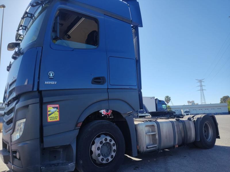 Mercedes Actros 1851 LS Retarder - Тягач: фото 2 Mercedes Actros 1851 LS Retarder - Тягач: фото 2