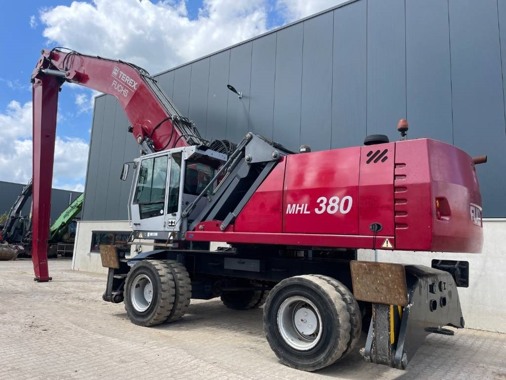Fuchs MHL380 -- MHL 380 -- 21 mtr reach - Перегружатель: фото 3 Fuchs MHL380 -- MHL 380 -- 21 mtr reach - Перегружатель: фото 3