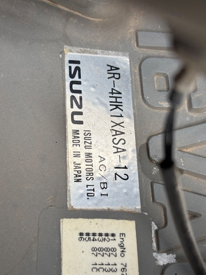 Гусеничный экскаватор Hitachi ZX 210 LC-6: фото 19