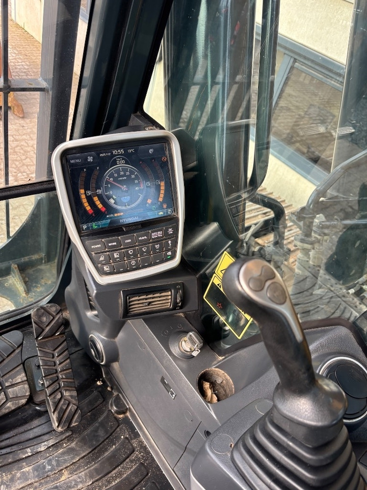 Гусеничный экскаватор Hyundai HX 380 L - HX380 - HX 330: фото 17 Гусеничный экскаватор Hyundai HX 380 L - HX380 - HX 330: фото 17