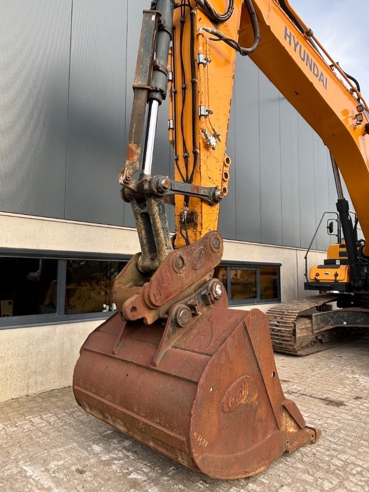 Гусеничный экскаватор Hyundai HX 380 L - HX380 - HX 330: фото 10 Гусеничный экскаватор Hyundai HX 380 L - HX380 - HX 330: фото 10