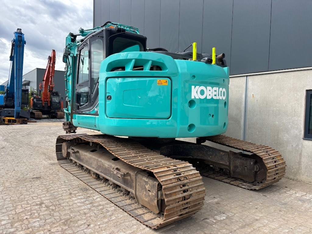 Kobelco SK 230 SR LC - SK230SRLC-5 - SK230 - Гусеничный экскаватор: фото 4 Kobelco SK 230 SR LC - SK230SRLC-5 - SK230 - Гусеничный экскаватор: фото 4