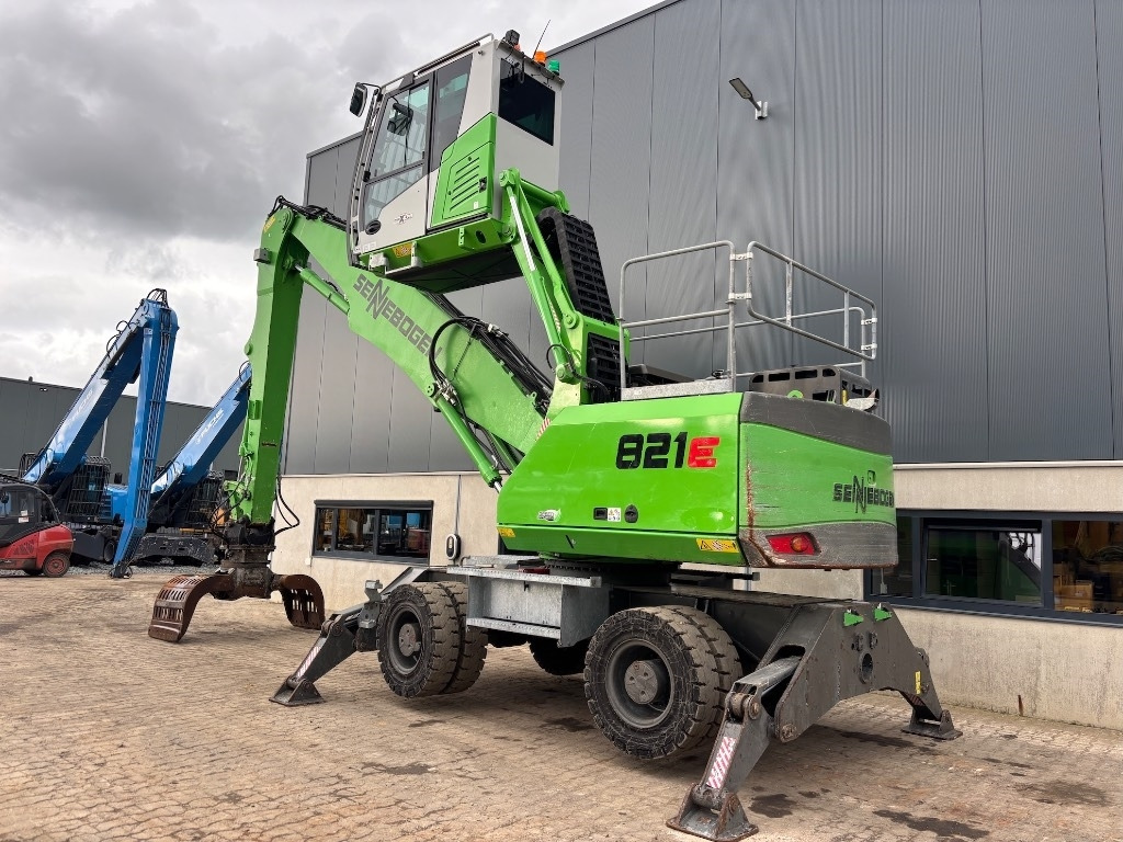 Sennebogen 821 M - 821 E - 821 ME - Перегружатель: фото 3 Sennebogen 821 M - 821 E - 821 ME - Перегружатель: фото 3