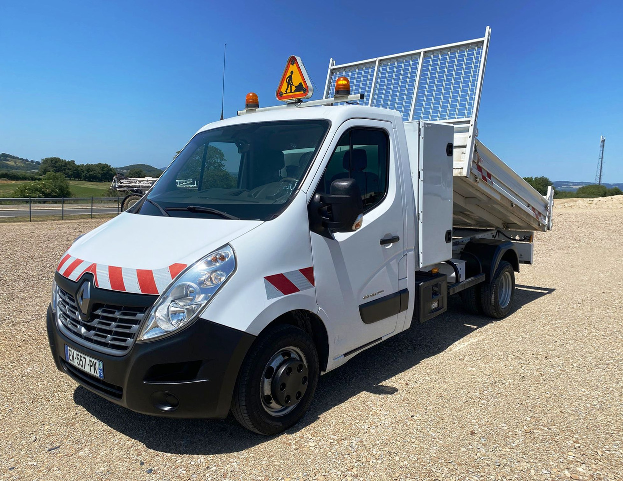 RENAULT Master III 2.3 DCI 165 ENERGY GRAND CONFORT BENNE+COFFRE - Малотоннажный самосвал: фото 1 RENAULT Master III 2.3 DCI 165 ENERGY GRAND CONFORT BENNE+COFFRE - Малотоннажный самосвал: фото 1