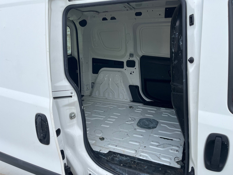 Fiat Dobló Cargo 1.3 MultiJet / NL Van - Легковой фургон: фото 3 Fiat Dobló Cargo 1.3 MultiJet / NL Van - Легковой фургон: фото 3