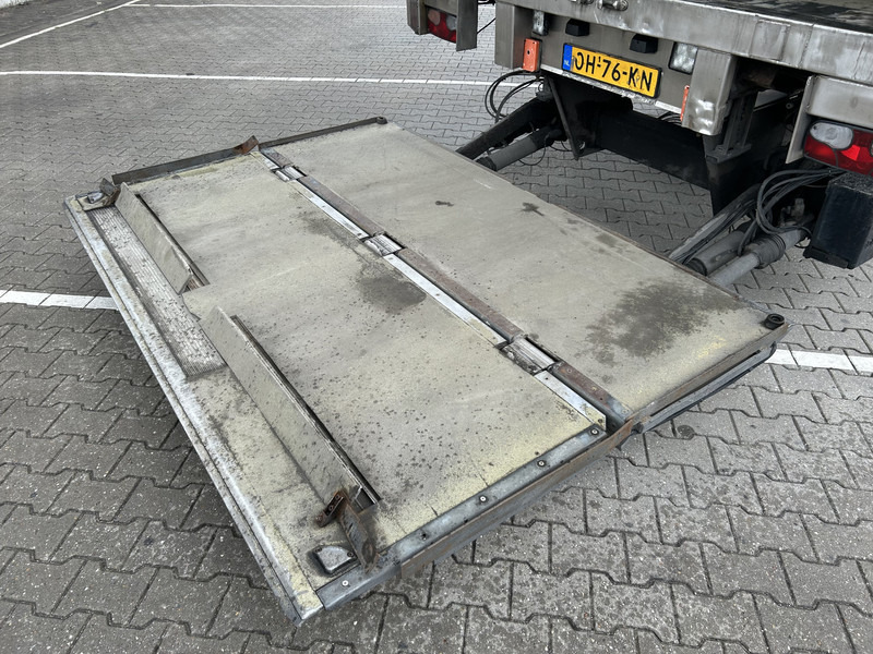 H.T.F HZO 39 / Heiwo / Carrier Vector 1800 -> Defect / Iso Box / Loadlift 2500 kg - Полуприцеп-рефрижератор: фото 5 H.T.F HZO 39 / Heiwo / Carrier Vector 1800 -> Defect / Iso Box / Loadlift 2500 kg - Полуприцеп-рефрижератор: фото 5