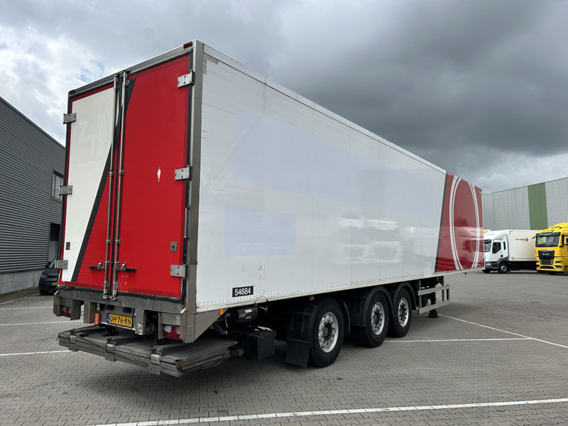H.T.F HZO 39 / Heiwo / Carrier Vector 1800 -> Defect / Iso Box / Loadlift 2500 kg - Полуприцеп-рефрижератор: фото 2 H.T.F HZO 39 / Heiwo / Carrier Vector 1800 -> Defect / Iso Box / Loadlift 2500 kg - Полуприцеп-рефрижератор: фото 2