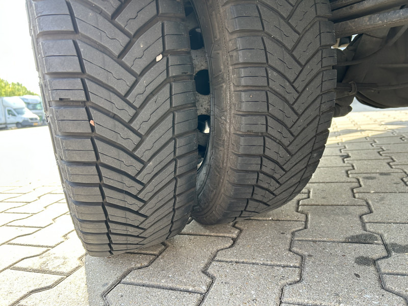 Фургон с закрытым кузовом MAN TGE 3.180 2.0 Euro 6 / Box / 412 dkm / Loadlift / Cruise / NL Van: фото 18