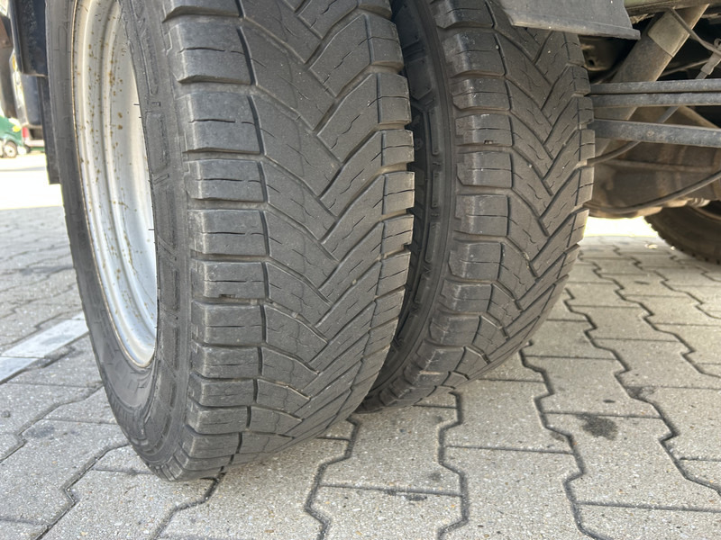 Фургон с закрытым кузовом MAN TGE 3.180 2.0 Euro 6 / Box / 420 dkm / Loadlift / Cruise / NL Van: фото 17
