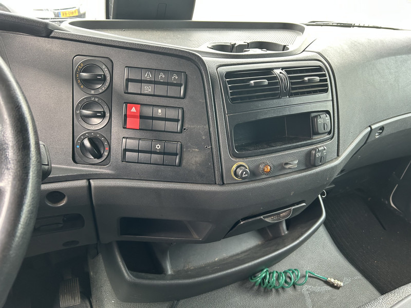 Mercedes-Benz Atego 1018 / 594 dkm / Box 6.3 mtr / Loadlift / APK TUV 04-26 - Грузовик с закрытым кузовом: фото 5 Mercedes-Benz Atego 1018 / 594 dkm / Box 6.3 mtr / Loadlift / APK TUV 04-26 - Грузовик с закрытым кузовом: фото 5