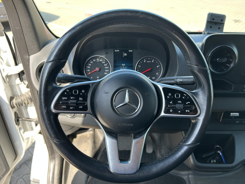 Mercedes-Benz Sprinter 314 2.2 CDI / L4 H2 / Loadlift 650 kg / Navi / APK TUV 01-26 - Цельнометаллический фургон: фото 3 Mercedes-Benz Sprinter 314 2.2 CDI / L4 H2 / Loadlift 650 kg / Navi / APK TUV 01-26 - Цельнометаллический фургон: фото 3