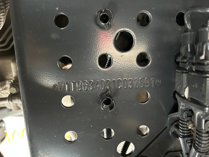 Тягач Mercedes-Benz Actros 1845 Bigspace / 314 dkm / Mirror Cams / 2 Tanks / NL Truck: фото 16 Тягач Mercedes-Benz Actros 1845 Bigspace / 314 dkm / Mirror Cams / 2 Tanks / NL Truck: фото 16