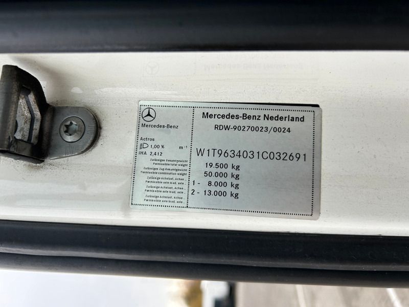 Тягач Mercedes-Benz Actros 1845 Bigspace / 314 dkm / Mirror Cams / 2 Tanks / NL Truck: фото 17 Тягач Mercedes-Benz Actros 1845 Bigspace / 314 dkm / Mirror Cams / 2 Tanks / NL Truck: фото 17