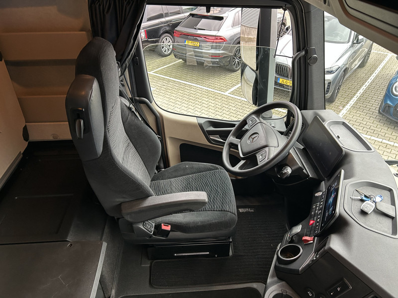 Mercedes-Benz Actros 1845 Gigaspace / 314 dkm / Tacho V2 / Blower / Stand Airco / APK 04-26 - Тягач: фото 3 Mercedes-Benz Actros 1845 Gigaspace / 314 dkm / Tacho V2 / Blower / Stand Airco / APK 04-26 - Тягач: фото 3