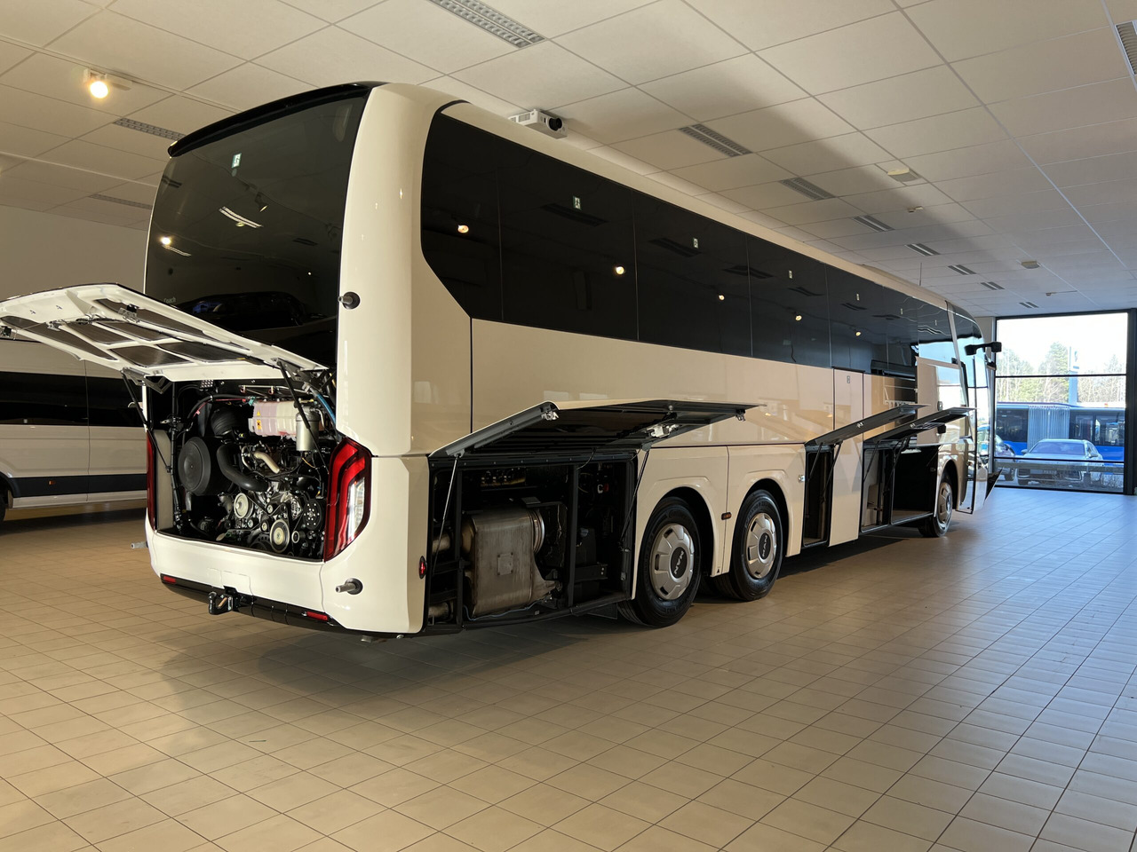 Туристический автобус MAN Lions Coach R09 Euro 6E (Dark Edition): фото 47