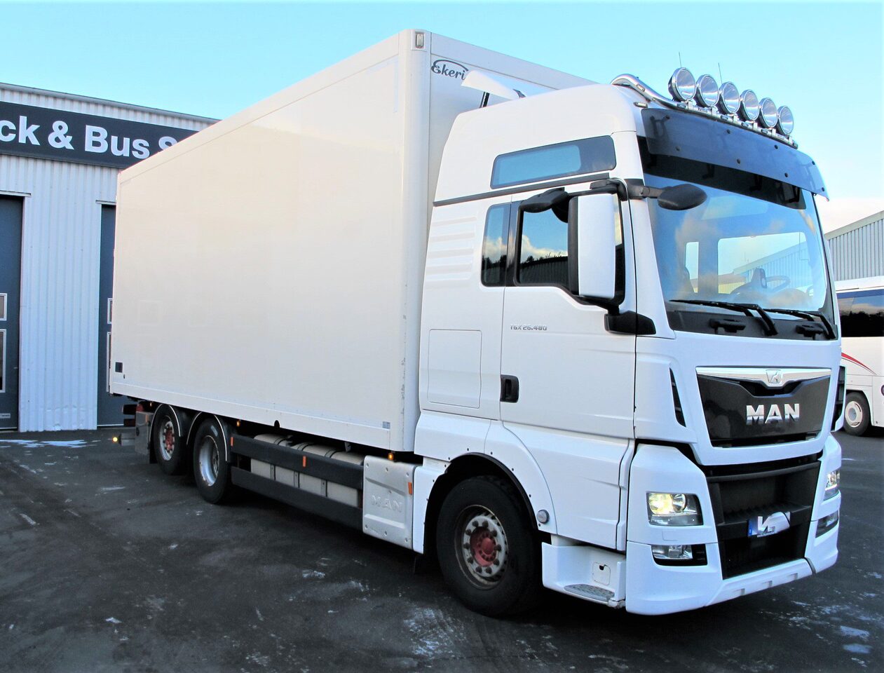 MAN TGX 26.480 6×2-4 Skåp/Fjärr - Грузовик с закрытым кузовом: фото 4 MAN TGX 26.480 6×2-4 Skåp/Fjärr - Грузовик с закрытым кузовом: фото 4