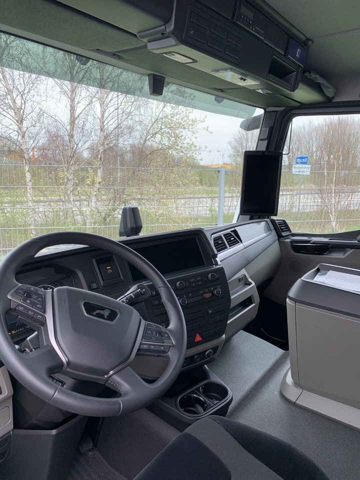 TGM 18.290 4×2 LL Skåp Öppningsbar sida - Грузовик с закрытым кузовом: фото 3 TGM 18.290 4×2 LL Skåp Öppningsbar sida - Грузовик с закрытым кузовом: фото 3