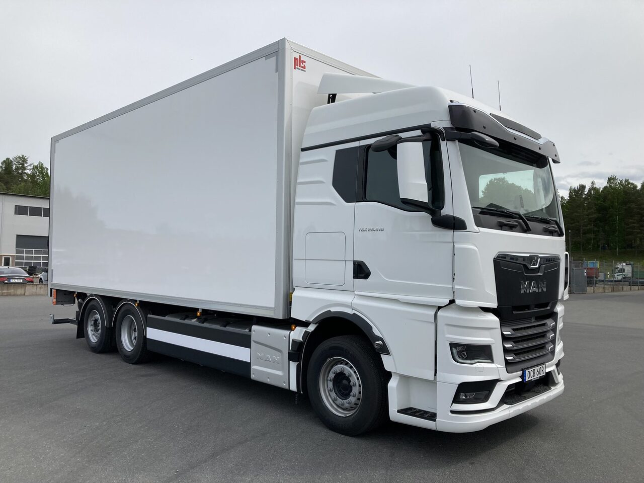 TGX 26.510 6×2-4 Fjärrbil Skåp PLS - Грузовик для перевозки напитков: фото 1 TGX 26.510 6×2-4 Fjärrbil Skåp PLS - Грузовик для перевозки напитков: фото 1
