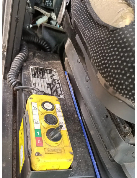 Подметально-уборочная машина Mathieu MC210 Azura MC210: фото 15