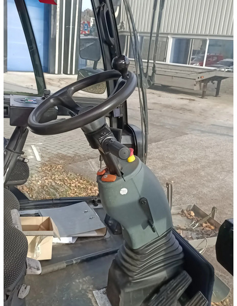 Подметально-уборочная машина Mathieu MC210 Azura MC210: фото 11