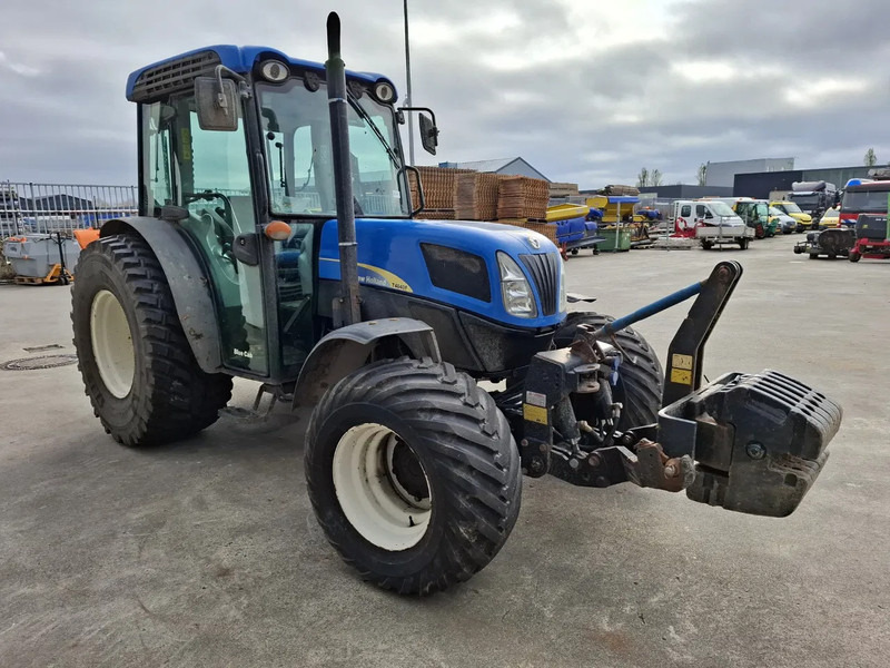 New Holland T 4040 F T4040F - Трактор: фото 5 New Holland T 4040 F T4040F - Трактор: фото 5
