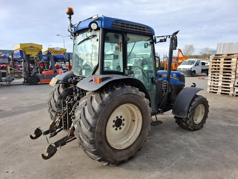 New Holland T4.95 T4.95LP - Трактор: фото 2 New Holland T4.95 T4.95LP - Трактор: фото 2