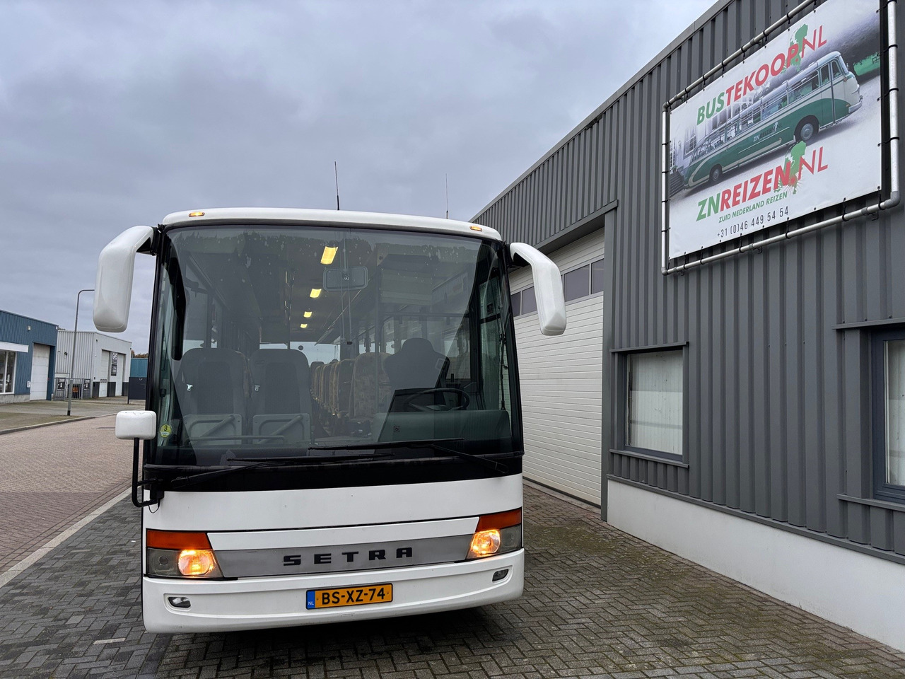 SETRA S317UL met 63 pl. en airconditioning S317GT - Туристический автобус: фото 2 SETRA S317UL met 63 pl. en airconditioning S317GT - Туристический автобус: фото 2