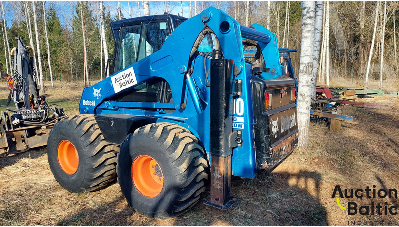 Bobcat S 300 - Мини-погрузчик с бортовым поворотом: фото 3 Bobcat S 300 - Мини-погрузчик с бортовым поворотом: фото 3