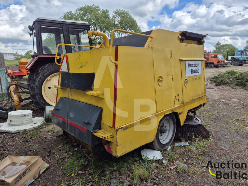 Broddway 1900 - Подметально-уборочная машина: фото 3 Broddway 1900 - Подметально-уборочная машина: фото 3