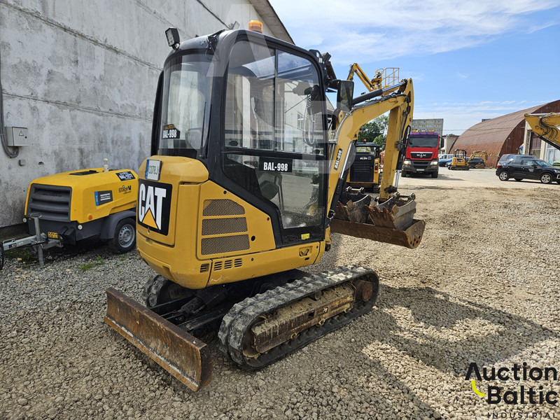 Caterpillar 302.4 D - Мини-экскаватор: фото 3 Caterpillar 302.4 D - Мини-экскаватор: фото 3