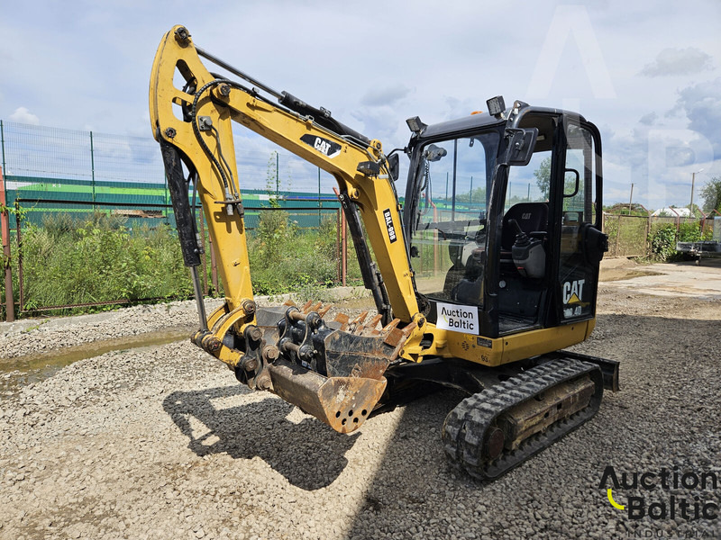 Caterpillar 302.4 D - Мини-экскаватор: фото 1 Caterpillar 302.4 D - Мини-экскаватор: фото 1