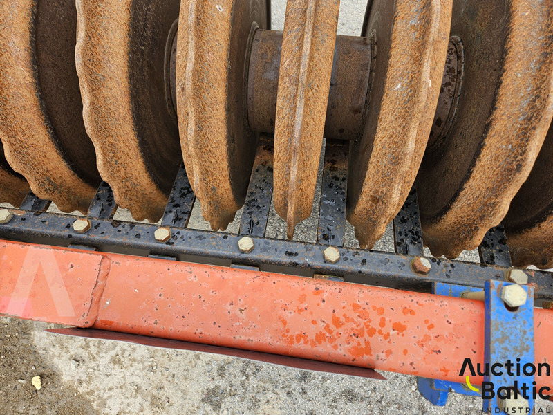 Полевой каток Gregoire Besson Gregoire-Besson DLRE 600: фото 9 Полевой каток Gregoire Besson Gregoire-Besson DLRE 600: фото 9