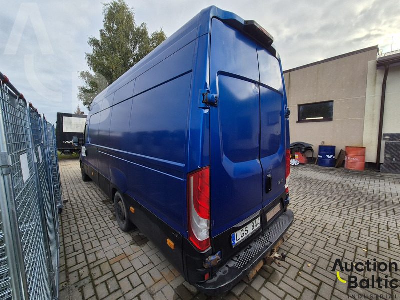 Iveco 35S17 - Цельнометаллический фургон: фото 4 Iveco 35S17 - Цельнометаллический фургон: фото 4