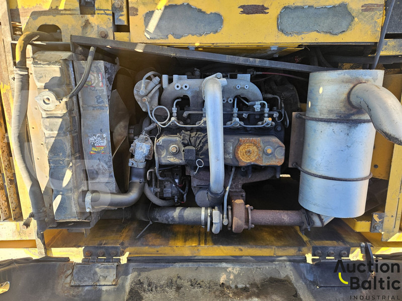 Гусеничный экскаватор JCB JS 130: фото 15
