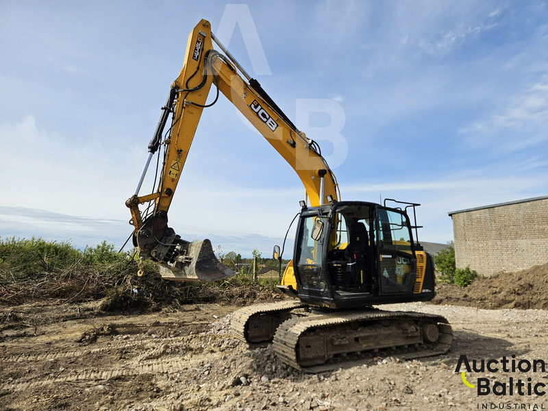 JCB JS 131LC - Гусеничный экскаватор: фото 1 JCB JS 131LC - Гусеничный экскаватор: фото 1