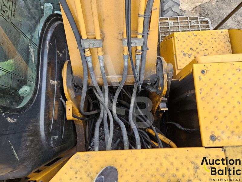 Колёсный экскаватор JCB JS 160 W: фото 18