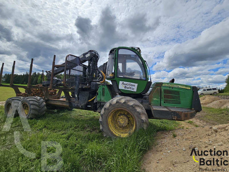 John Deere 1010 E - Лесной прицеп: фото 2 John Deere 1010 E - Лесной прицеп: фото 2