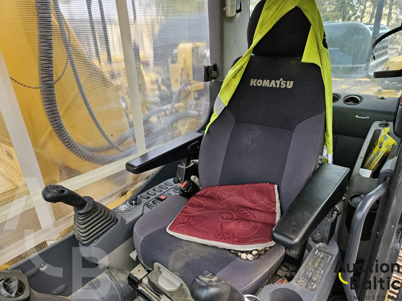 Komatsu PC210LC-11 - Гусеничный экскаватор: фото 5 Komatsu PC210LC-11 - Гусеничный экскаватор: фото 5