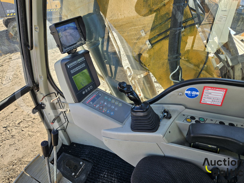 Гусеничный экскаватор Liebherr R 900 C Litronic: фото 8