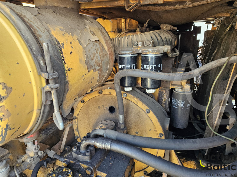 Гусеничный экскаватор Liebherr R 902: фото 19