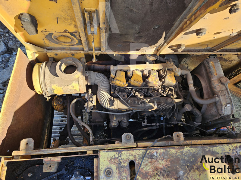 Гусеничный экскаватор Liebherr R 902: фото 15