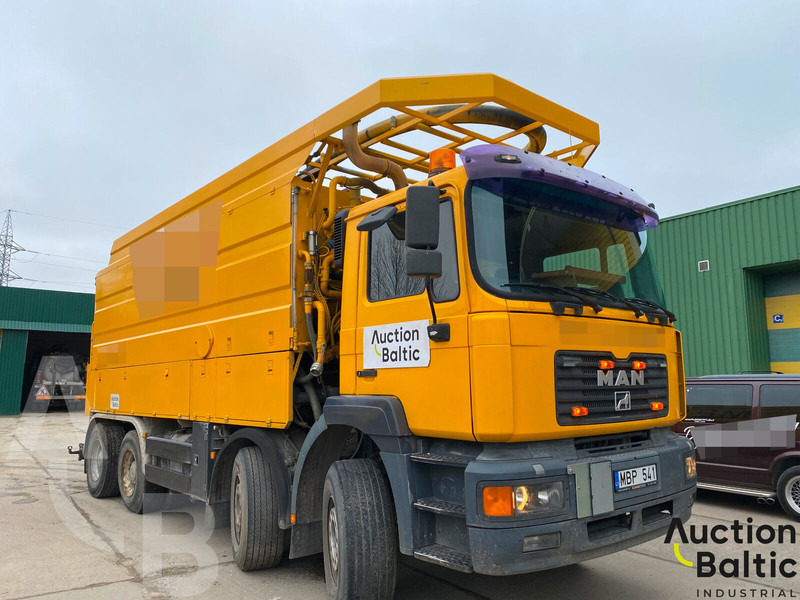 MAN T46 - Ассенизатор: фото 1 MAN T46 - Ассенизатор: фото 1