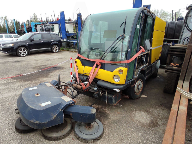 Mathieu Azura - Подметально-уборочная машина: фото 1 Mathieu Azura - Подметально-уборочная машина: фото 1